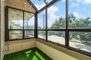 5200 Weslayan St, Houston, TX 77005 - Photo 3