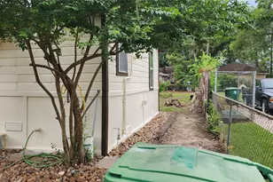 10019 Porto Rico Rd, Houston, TX 77041 - Photo 11