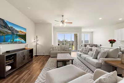 3909 Sterling Springs Lane, League City, TX 77573 - Photo 15