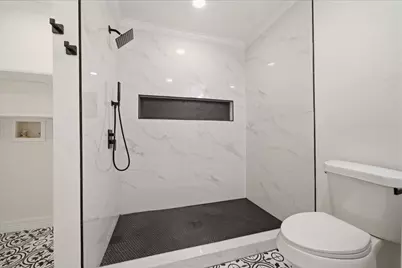 417 13th Avenue N, Texas City, TX 77590 - Photo 13