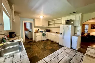 303 Charles St, Cleveland, TX 77327 - Photo 21