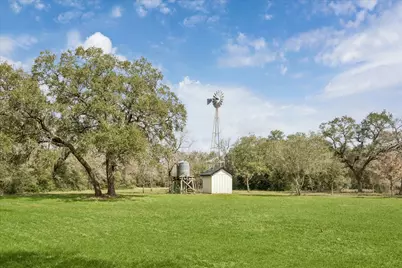 1109 County Road 157, Columbus, TX 78934 - Photo 35