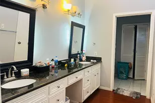 9610 Tarragon Ln, Houston, TX 77036 - Photo 17