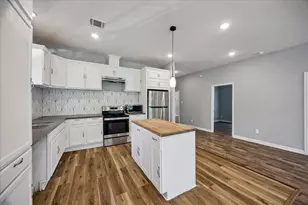 3025 Drew St, Houston, TX 77004 - Photo 7