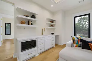 934 W 43rd St, Houston, TX 77018 - Photo 19