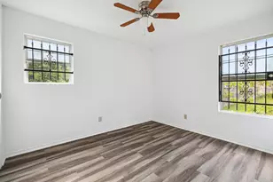 3229 Persimmon St, Houston, TX 77093 - Photo 5