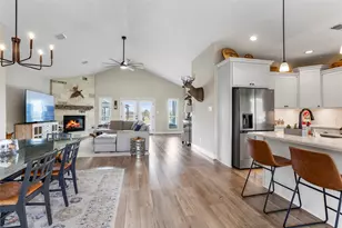 7634 Highland Rd, Santa Fe, TX 77517 - Photo 3