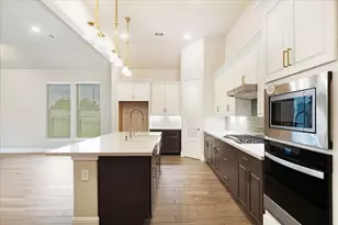 10947 Water Hyssop Ln, Cypress, TX 77433 - Photo 9