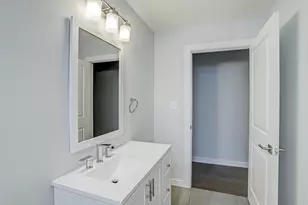 225 N Everton St, Houston, TX 77003 - Photo 7