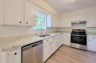 6 Sowell Ln, Huntsville, TX 77320 - Photo 9