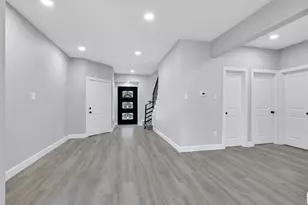 9026 Lawncliff Ln, Houston, TX 77040 - Photo 7