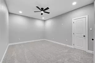 9026 Lawncliff Ln, Houston, TX 77040 - Photo 27