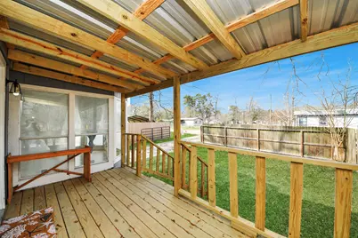 20918 Dunn, New Caney, TX 77357 - Photo 3