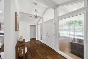 1446 Pirates Cove, Houston, TX 77058 - Photo 5