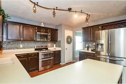 20402 Avery Point Drive, Katy, TX 77449 - Photo 9