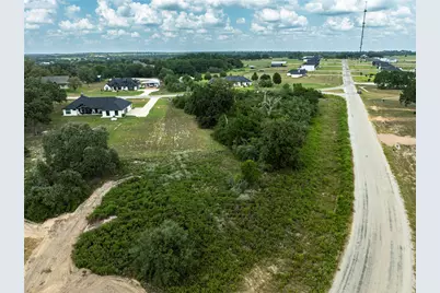 469 S Garrett Circle, Bellville, TX 77418 - Photo 5