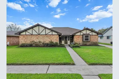 1918 Crooked Creek Lane, Pearland, TX 77581 - Photo 1