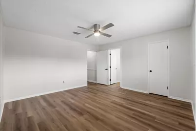 1918 Crooked Creek Lane, Pearland, TX 77581 - Photo 25