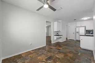 1918 Crooked Creek Ln, Pearland, TX 77581 - Photo 11