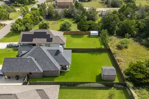 3681 Rabbit Ln, Bryan, TX 77808 - Photo 13