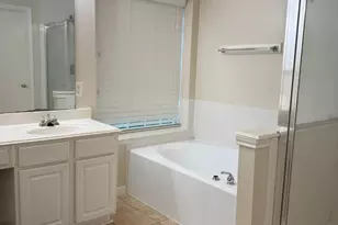 16147 April Ridge Dr, Houston, TX 77083 - Photo 7