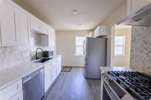 4942 Bataan Rd, Houston, TX 77033 - Photo 5