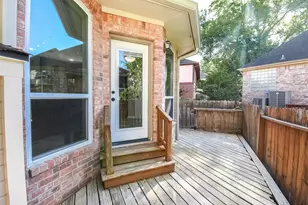 12869 Kingsbridge Ln, Houston, TX 77077 - Photo 21