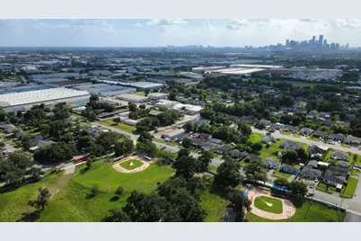 1135 Henke Street, Houston, TX 77020 - Photo 9