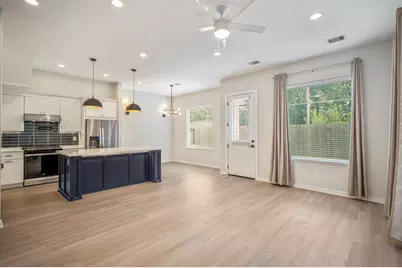 2042 W Tidwell Road, Houston, TX 77091 - Photo 7