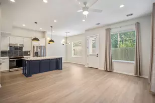 2042 W Tidwell Rd, Houston, TX 77091 - Photo 7