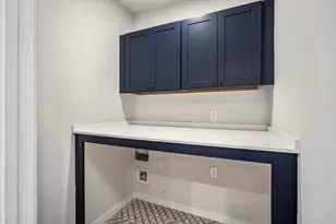 2042 W Tidwell Rd, Houston, TX 77091 - Photo 25