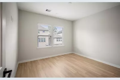 2042 W Tidwell Road, Houston, TX 77091 - Photo 29