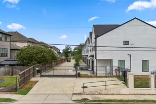 2042 W Tidwell Rd, Houston, TX 77091 - Photo 35