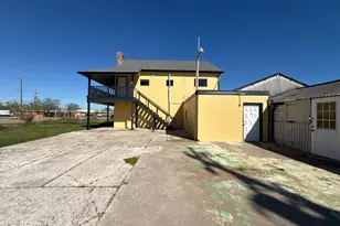 409 S Avenue C, Freeport, TX 77541 - Photo 7