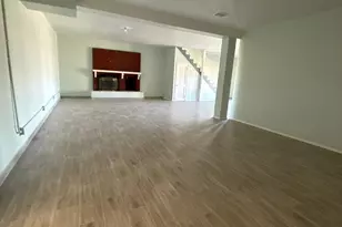 409 S Avenue C, Freeport, TX 77541 - Photo 11