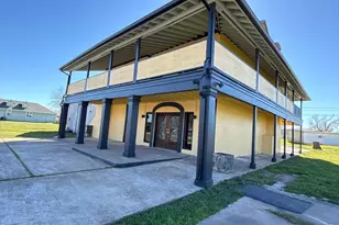 409 S Avenue C, Freeport, TX 77541 - Photo 1