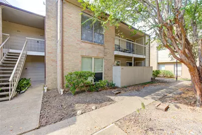 2120 Wilcrest Drive #220, Houston, TX 77042 - Photo 3