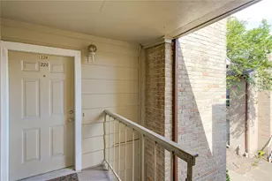 2120 Wilcrest Dr, Houston, TX 77042 - Photo 7