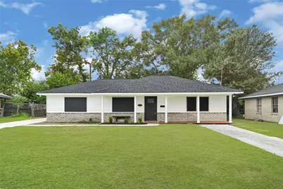 2703 Ammons Street, Baytown, TX 77521 - Photo 1