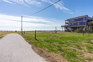 985 Marjorie, Gilchrist, TX 77617 - Photo 1
