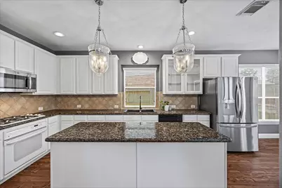 4816 Cypress Spring Drive, Missouri City, TX 77459 - Photo 7