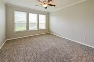 4306 Apple Ln, Baytown, TX 77521 - Photo 7