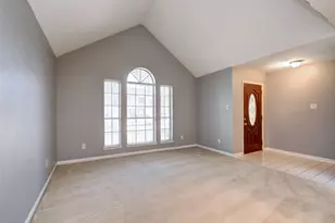 2114 Whirlaway Dr, Stafford, TX 77477 - Photo 5