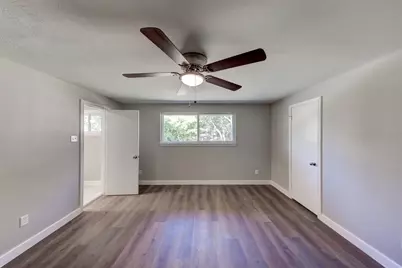 5774 Greencraig Drive, Houston, TX 77035 - Photo 13