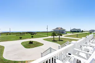 804 Sombrero Dr, Crystal Beach, TX 77650 - Photo 31