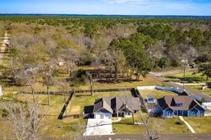 308 Resort Dr, Livingston, TX 77351 - Photo 35