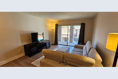 7575 Katy Freeway #143, Houston, TX 77024 - Photo 27