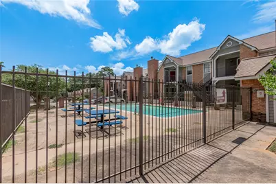 2402 Sycamore Avenue #D6, Huntsville, TX 77340 - Photo 47