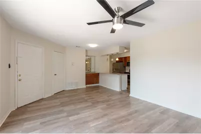 2402 Sycamore Avenue #D6, Huntsville, TX 77340 - Photo 13