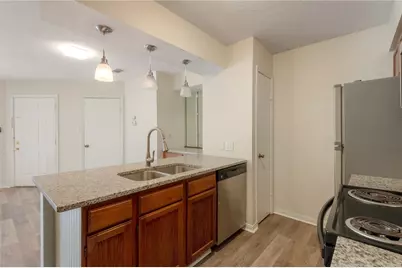 2402 Sycamore Avenue #D6, Huntsville, TX 77340 - Photo 17